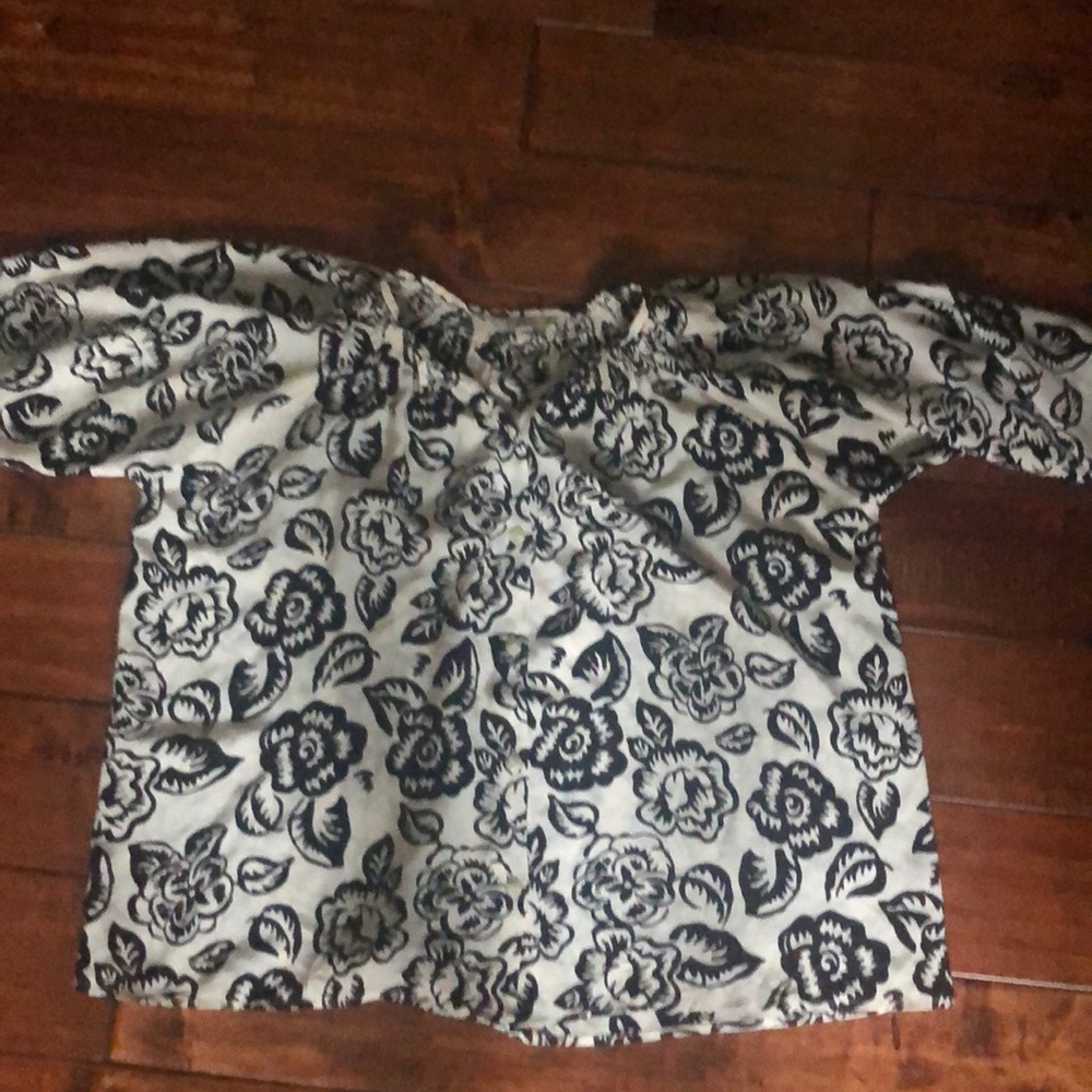 Tucker silk blouse size small